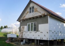 Чем утеплить дом из пеноблоков снаружи