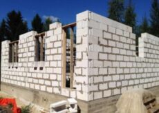 Строительство из газобетона: типичные ошибки и их последствия.